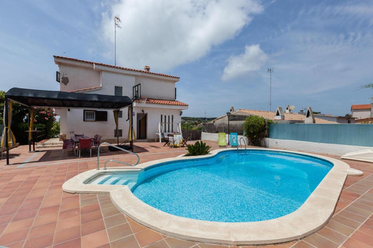 Villa Lilia Vilanova i la Geltrú Εξωτερικό φωτογραφία