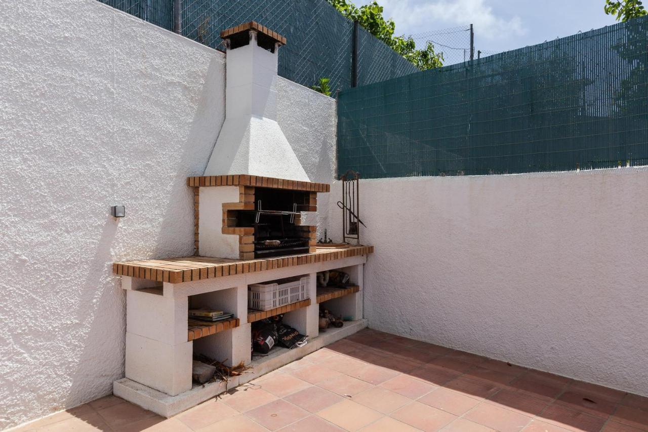 Villa Lilia Vilanova i la Geltrú Εξωτερικό φωτογραφία